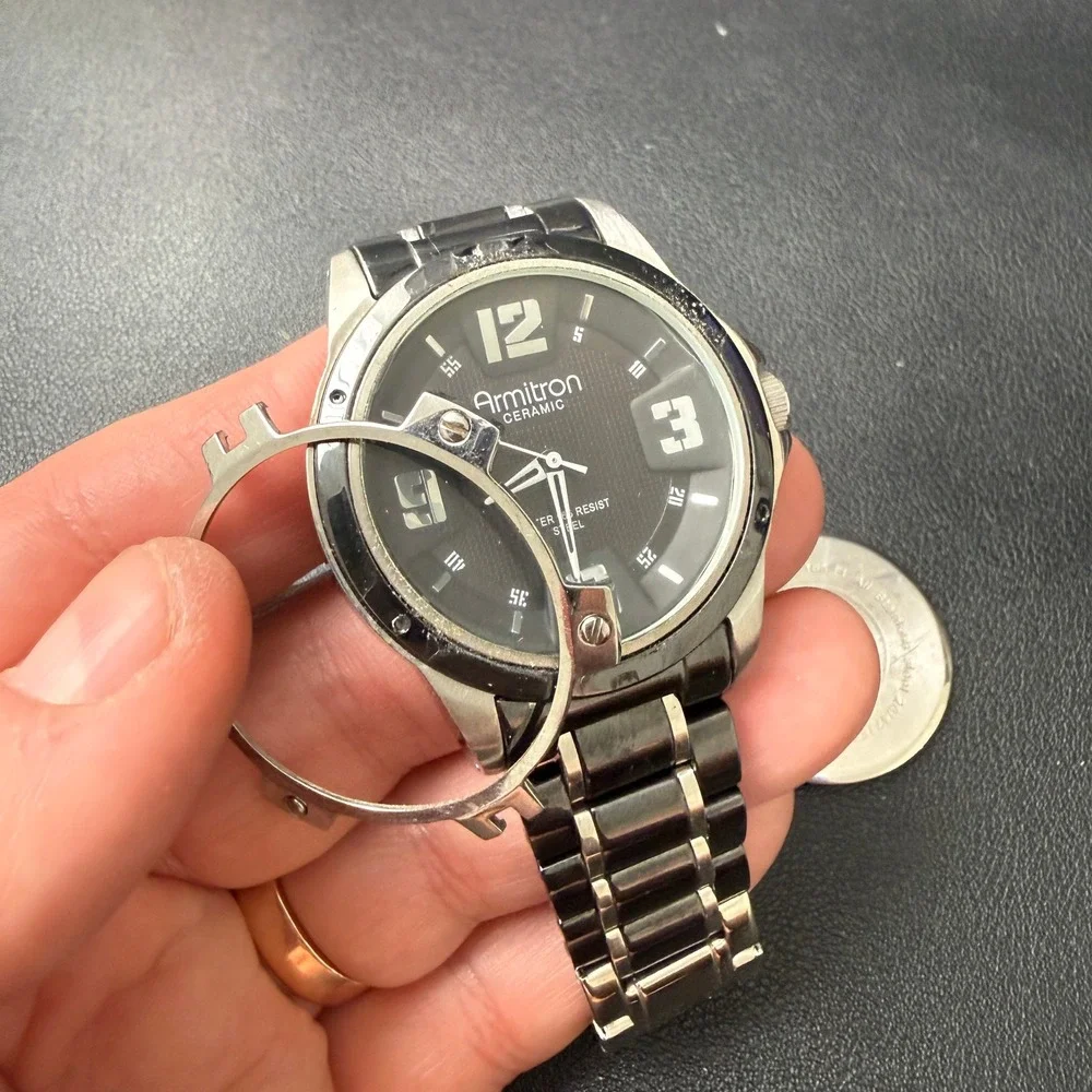 Armitron‎ 20/4718SV Men's Black Dial Analog Bracelet Watch WORKING FOR PARTS